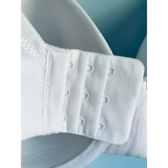Vanity Fair Bra Lined 40C White - Picture 4 of 9